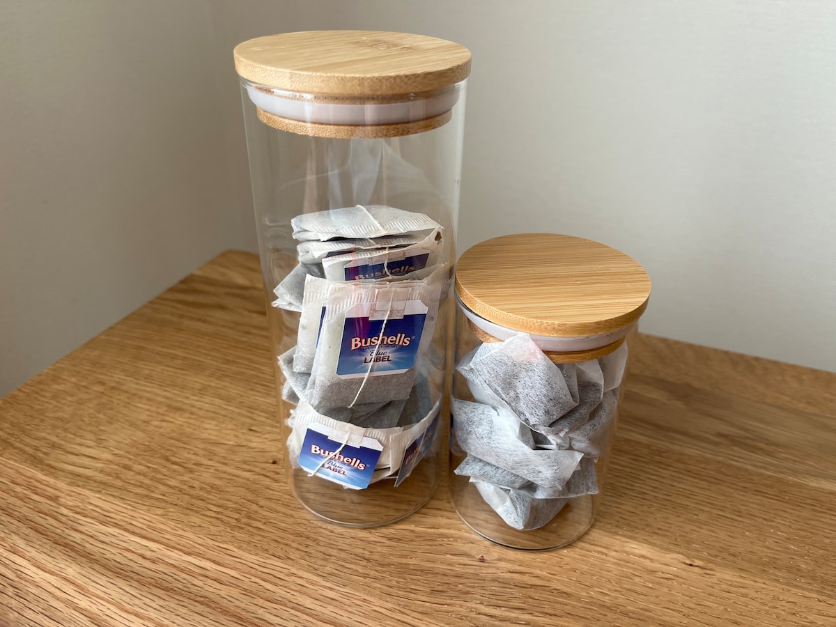 おしゃれなウッド製！「ガラスキャニスター（竹蓋付）」