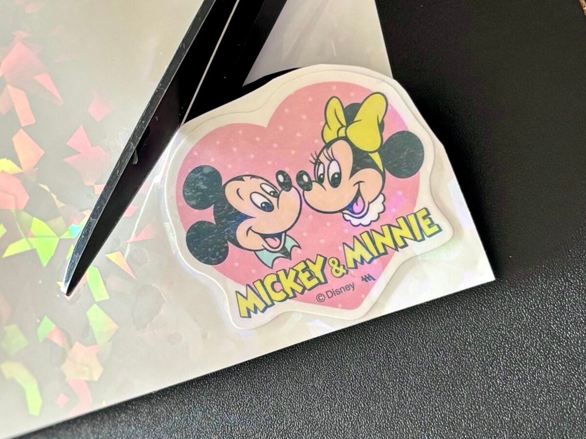 セリアのシールがかわいい&おしゃれ!シールブックやキラキラストーンも♡