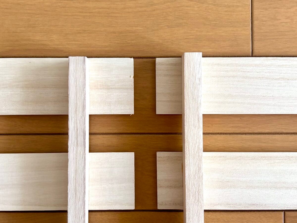 【ダイソー】すのこで棚diyしてみた！サイズや作り方も紹介