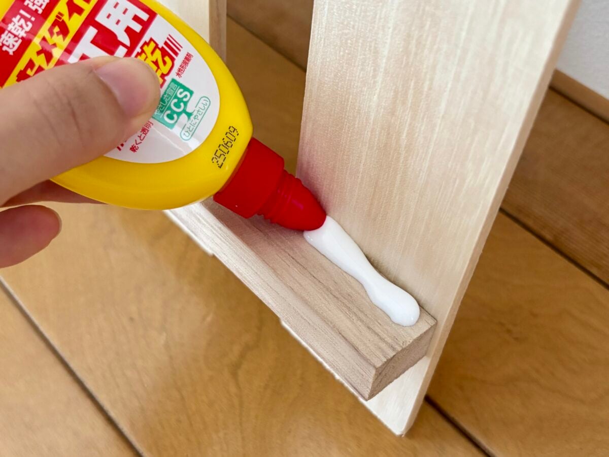 【ダイソー】すのこで棚diyしてみた！サイズや作り方も紹介