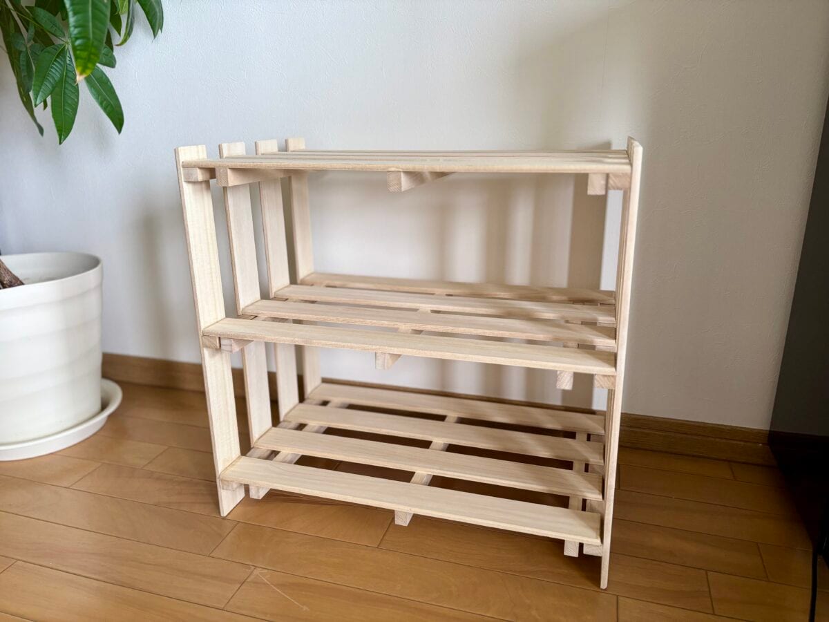 【ダイソー】すのこで棚diyしてみた！サイズや作り方も紹介