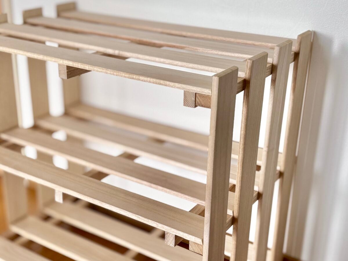 【ダイソー】すのこで棚diyしてみた！サイズや作り方も紹介