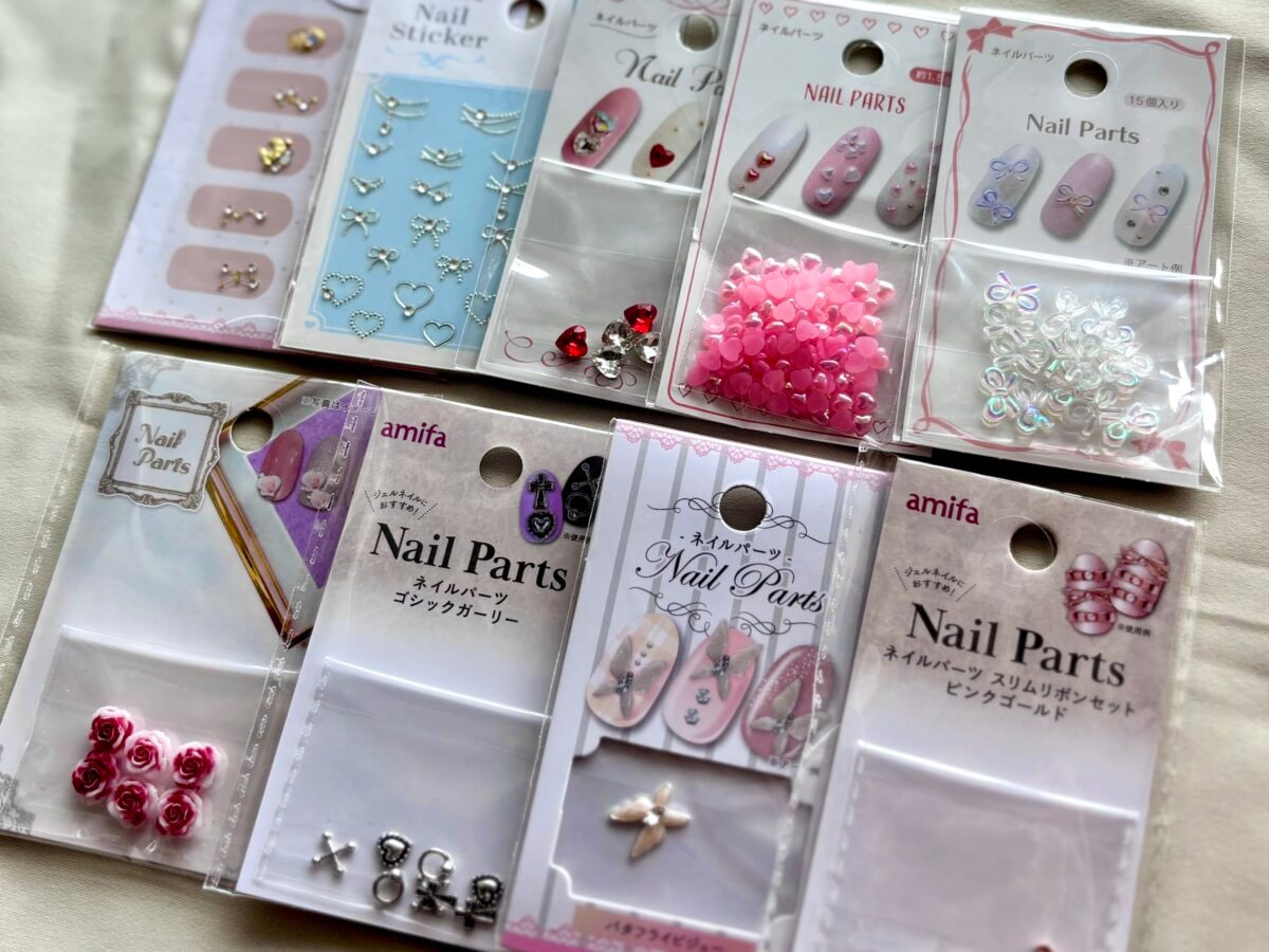 【セリア】のネイルパーツおすすめ一覧｜可愛いリボンやストーンも♡