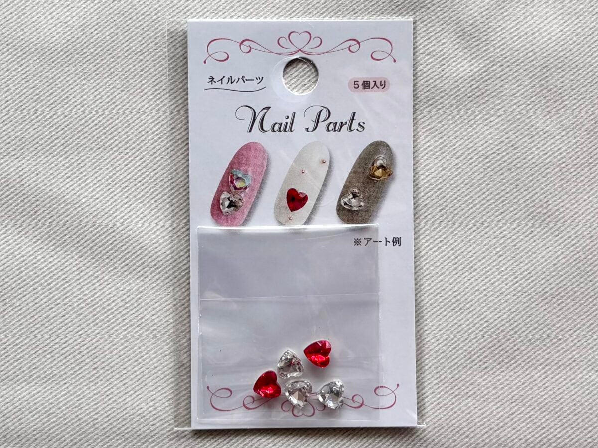 【セリア】のネイルパーツおすすめ一覧｜可愛いリボンやストーンも♡