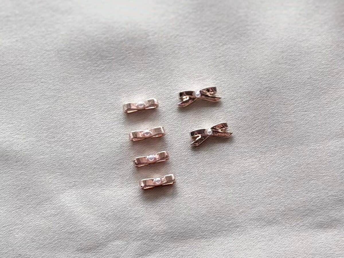 【セリア】のネイルパーツおすすめ一覧｜可愛いリボンやストーンも♡