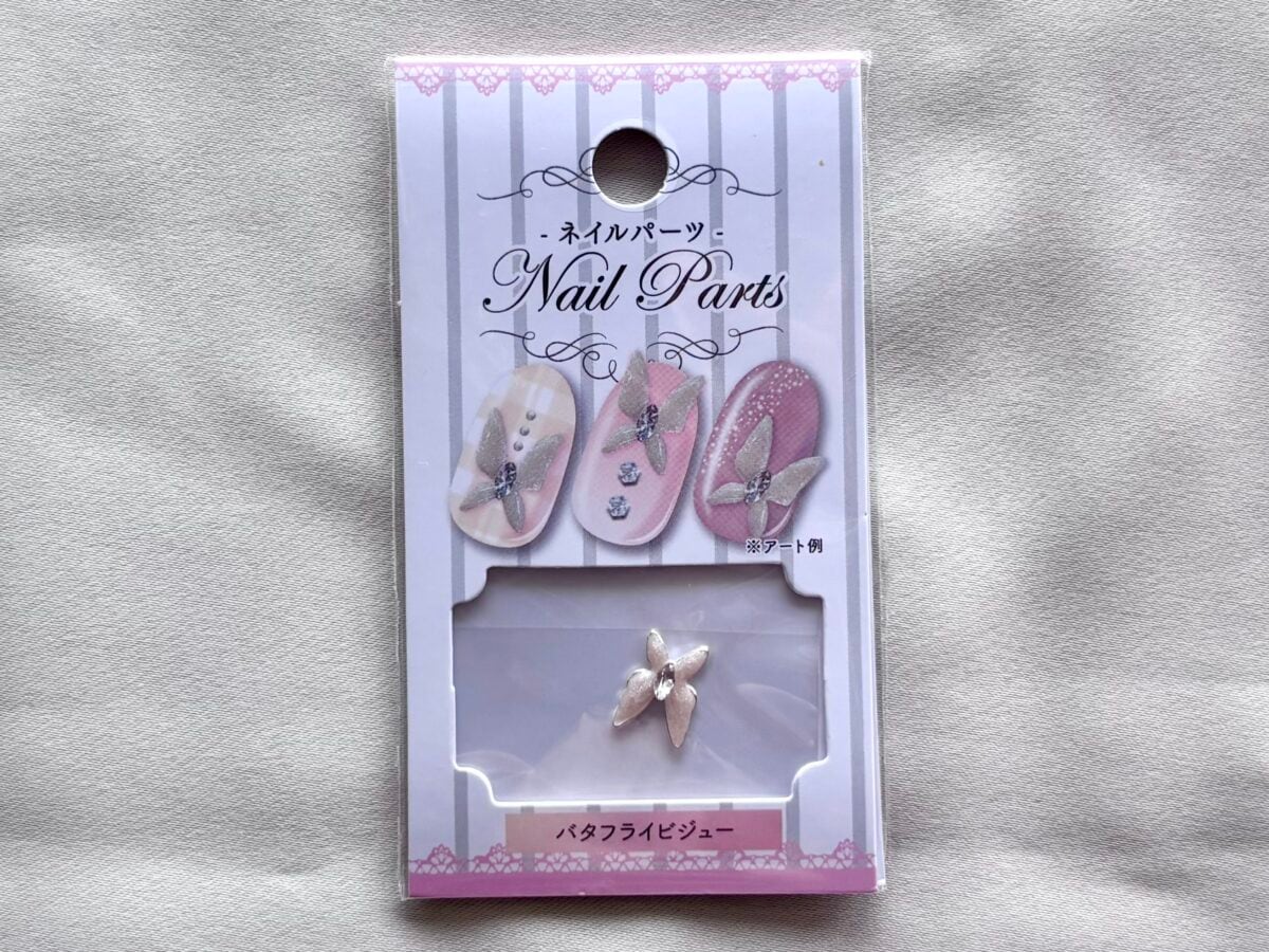 【セリア】のネイルパーツおすすめ一覧｜可愛いリボンやストーンも♡