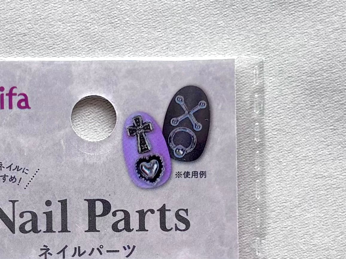 【セリア】のネイルパーツおすすめ一覧｜可愛いリボンやストーンも♡