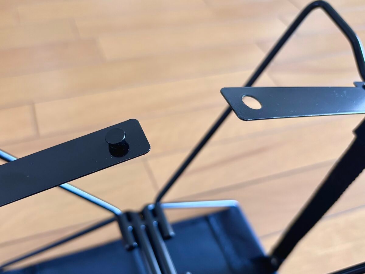 【キャンドゥ】折りたたみ椅子が想像以上！100均ぽくない見た目でコスパ最強！