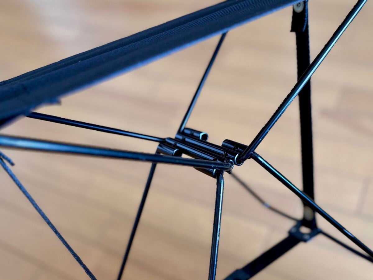 【キャンドゥ】折りたたみ椅子が想像以上！100均ぽくない見た目でコスパ最強！