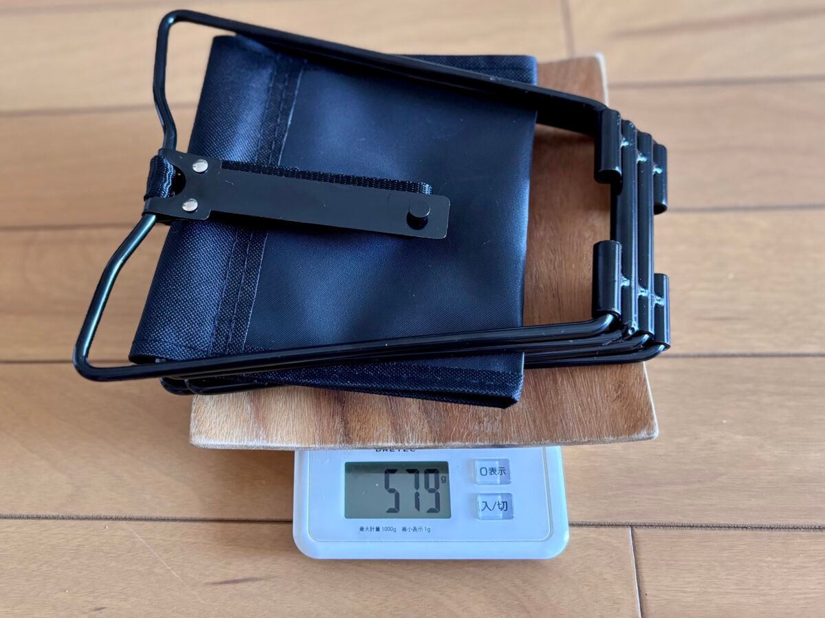 【キャンドゥ】折りたたみ椅子が想像以上！100均ぽくない見た目でコスパ最強！