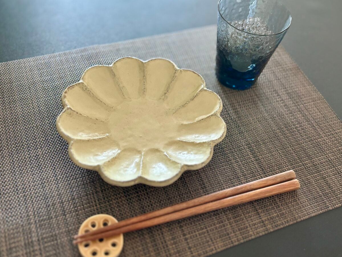 100均【セリア】ランチョンマットで食卓に彩りを|北欧柄やシックな無地も♪