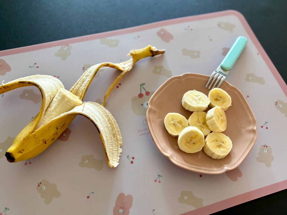 100均【セリア】ランチョンマットで食卓に彩りを|北欧柄やシックな無地も♪