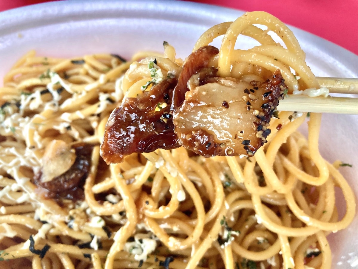 「THE・背徳感」が復活してる……！【ファミマ】のチャーシューにんにくマヨパスタ