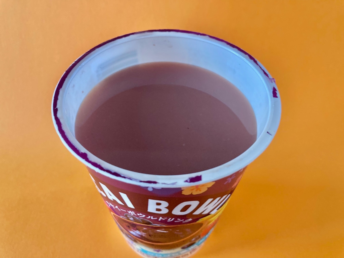 アサイー感に賛否両論!?美味しすぎるの声も!【ファミマ】南国フレーバーのドリンク