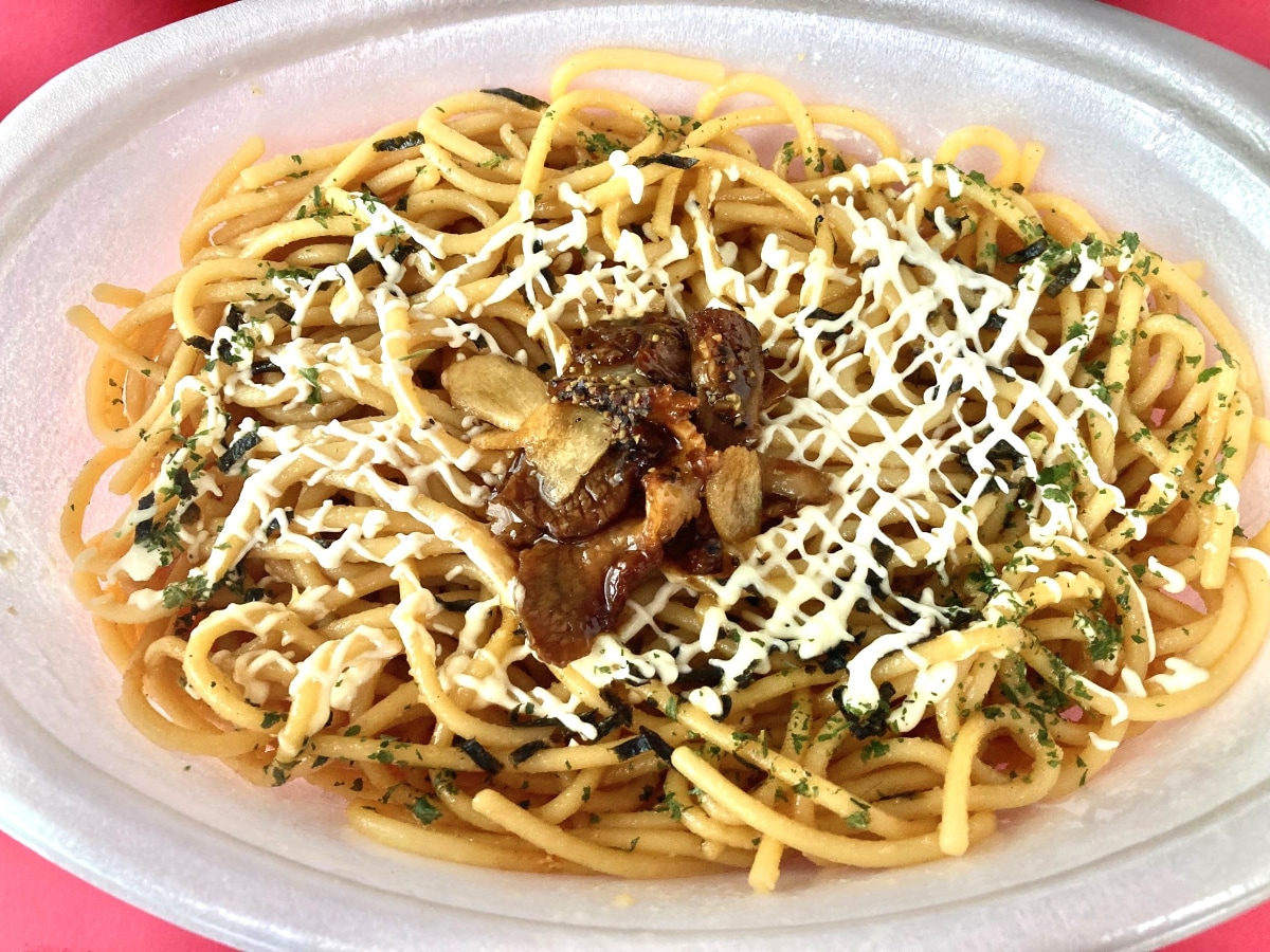 「THE・背徳感」が復活してる……！【ファミマ】のチャーシューにんにくマヨパスタ
