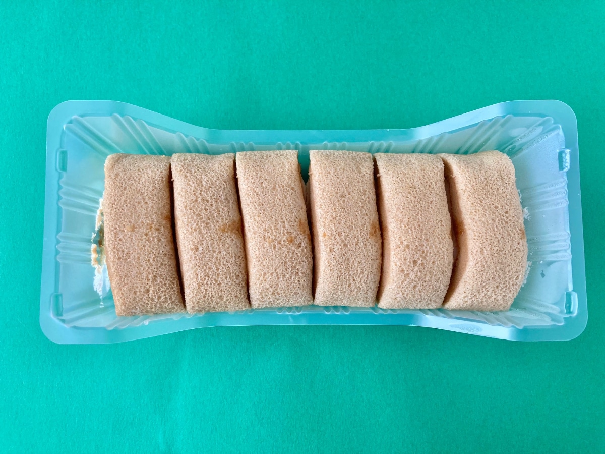 「絶対に食べて!!」「一番ウマい!」【ローソン】プリン風味の「もち食感ロール」