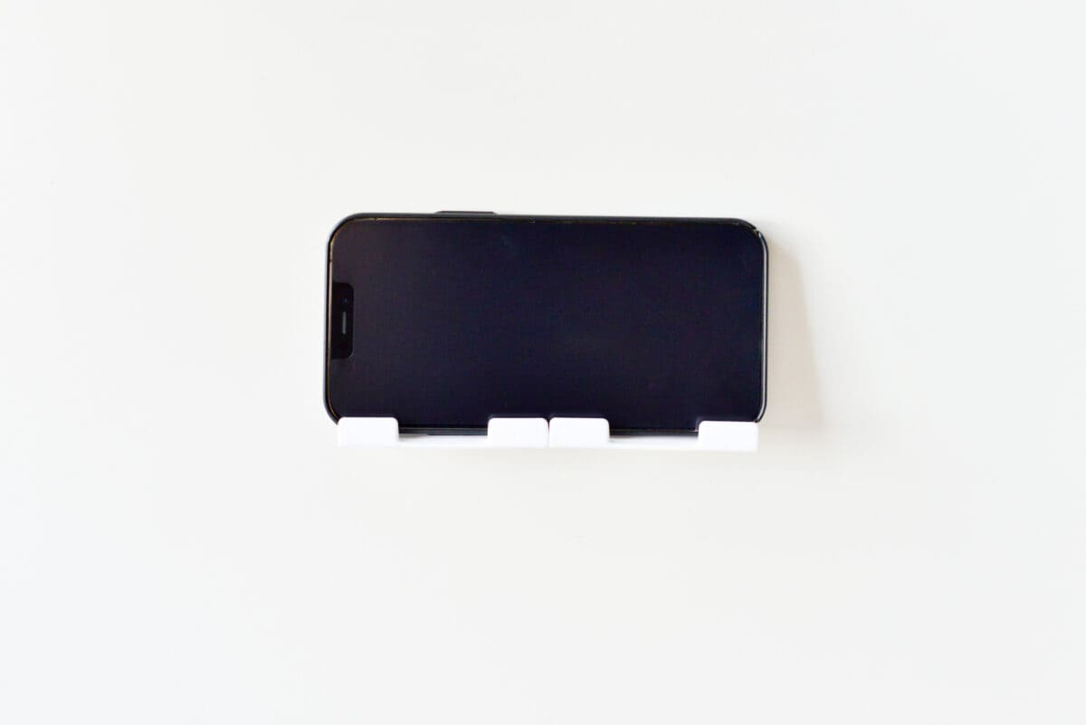 110円で感動のクオリティ!【キャンドゥ】スマホスタンドのおすすめ