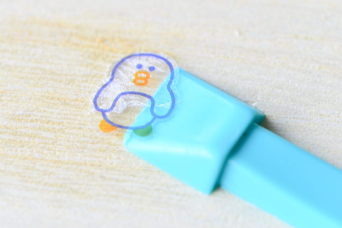 シール剥がしは100均がおすすめ!セリア・キャンドゥ・ダイソーを比較