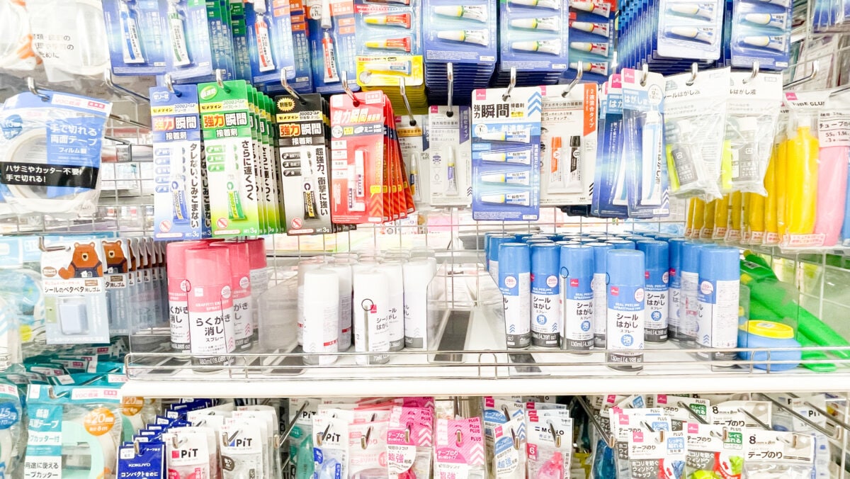 シール剥がしは100均がおすすめ!セリア・キャンドゥ・ダイソーを比較