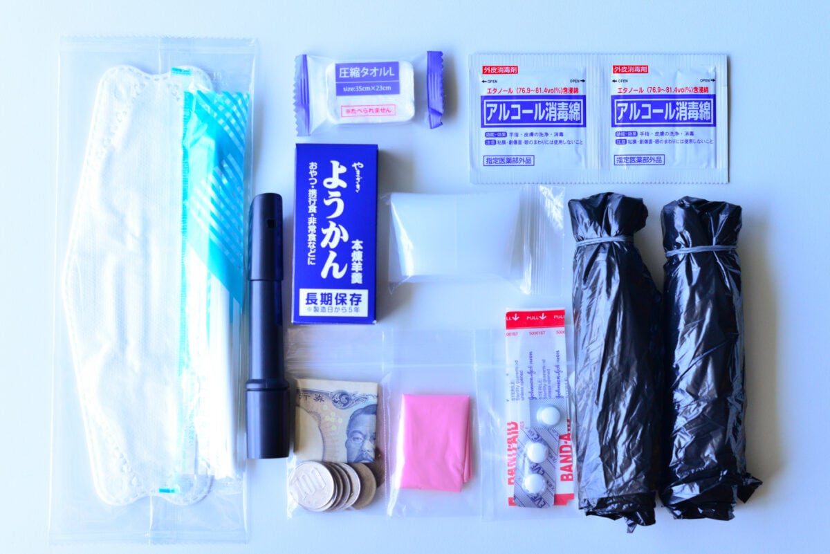 【100均の防災ボトル】警視庁推奨!これだけは持ち運びたい防災グッズ