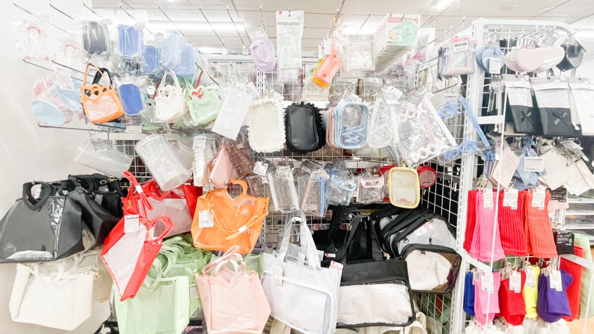 ダイソーのクリアポーチは推し活の強い味方！めっちゃ使える6商品を紹介