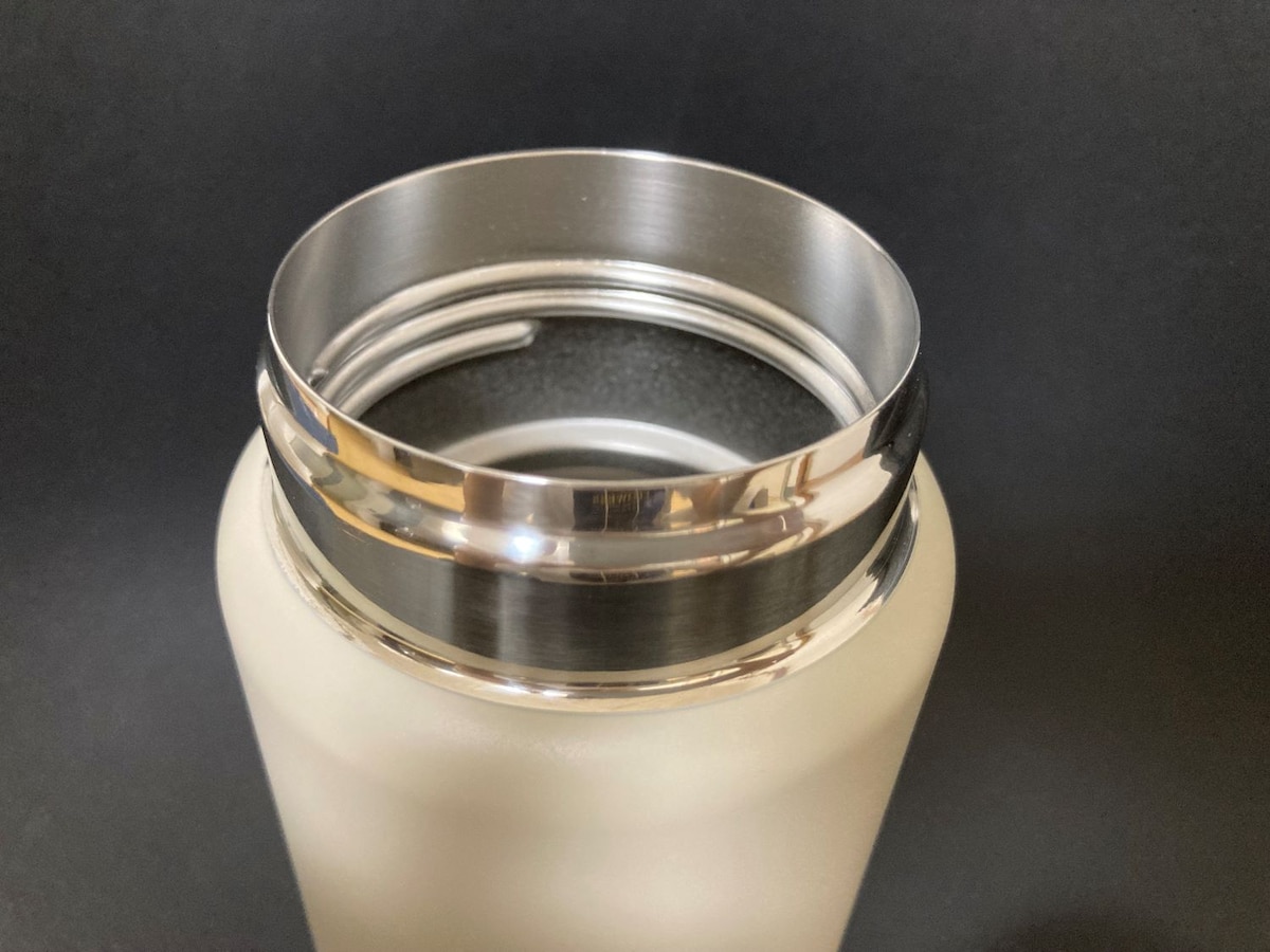 スリコの水筒が天才すぎた!話題の炭酸ボトルで保冷効力も検証