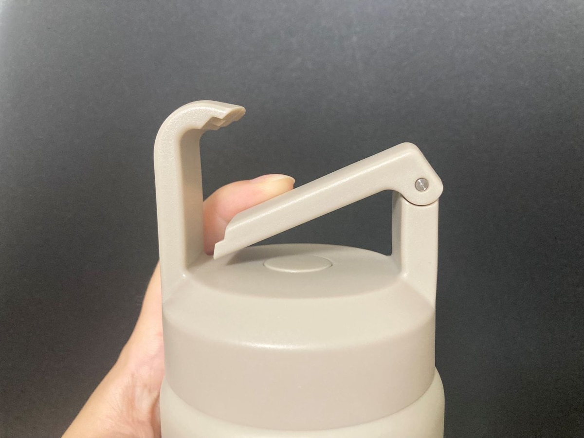 スリコの水筒が天才すぎた!話題の炭酸ボトルで保冷効力も検証