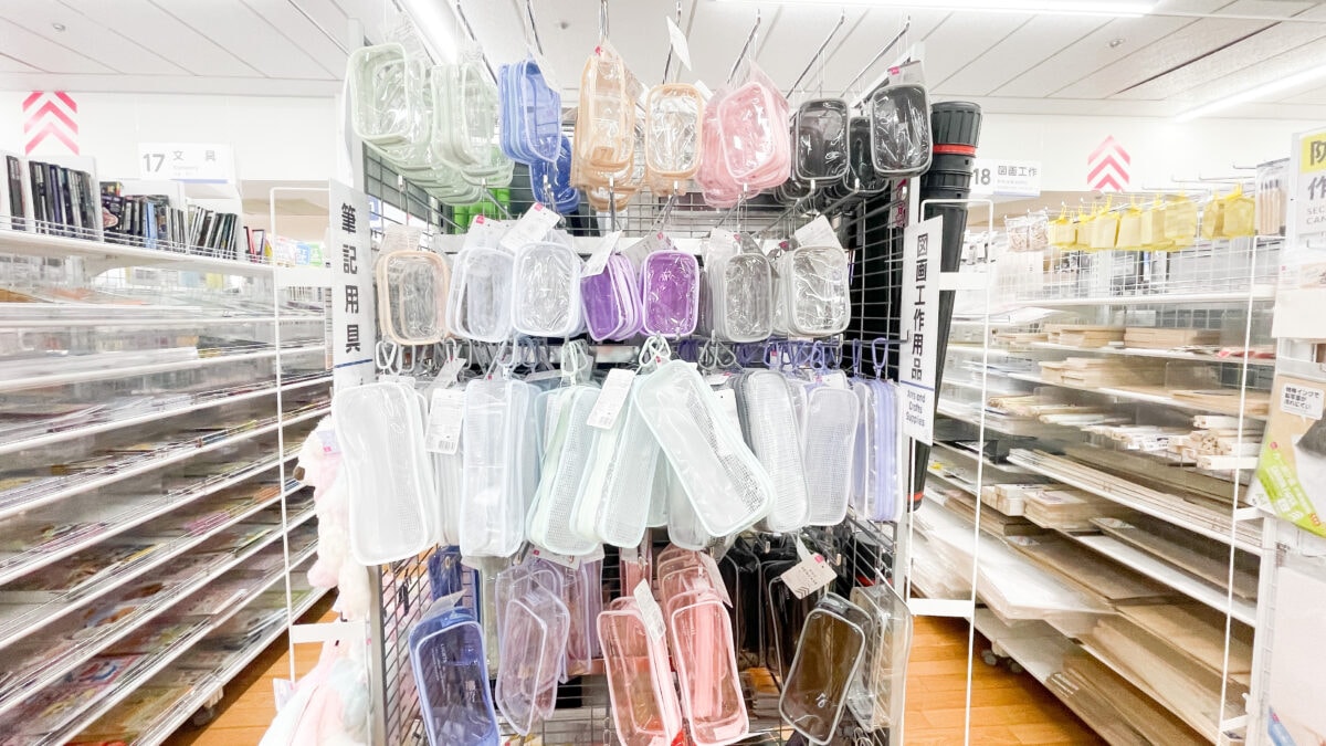 ダイソーのクリアポーチは推し活の強い味方！めっちゃ使える6商品を紹介