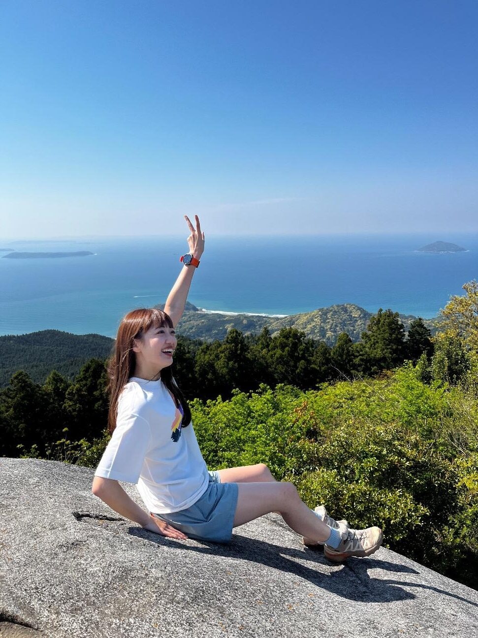 スマホはザックの奥へ!スマートウォッチ×ワンナンバーで叶える、安全と自由を両立する登山