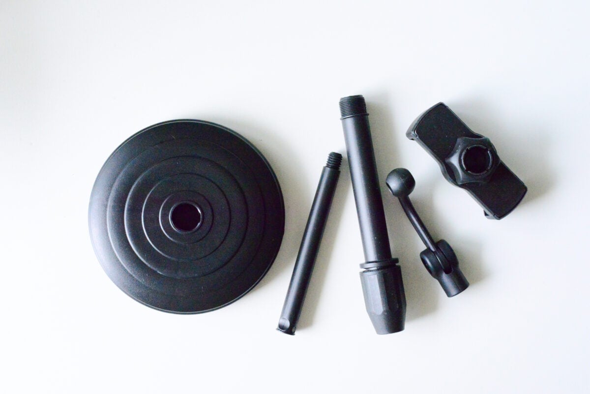 110円で感動のクオリティ!【キャンドゥ】スマホスタンドのおすすめ