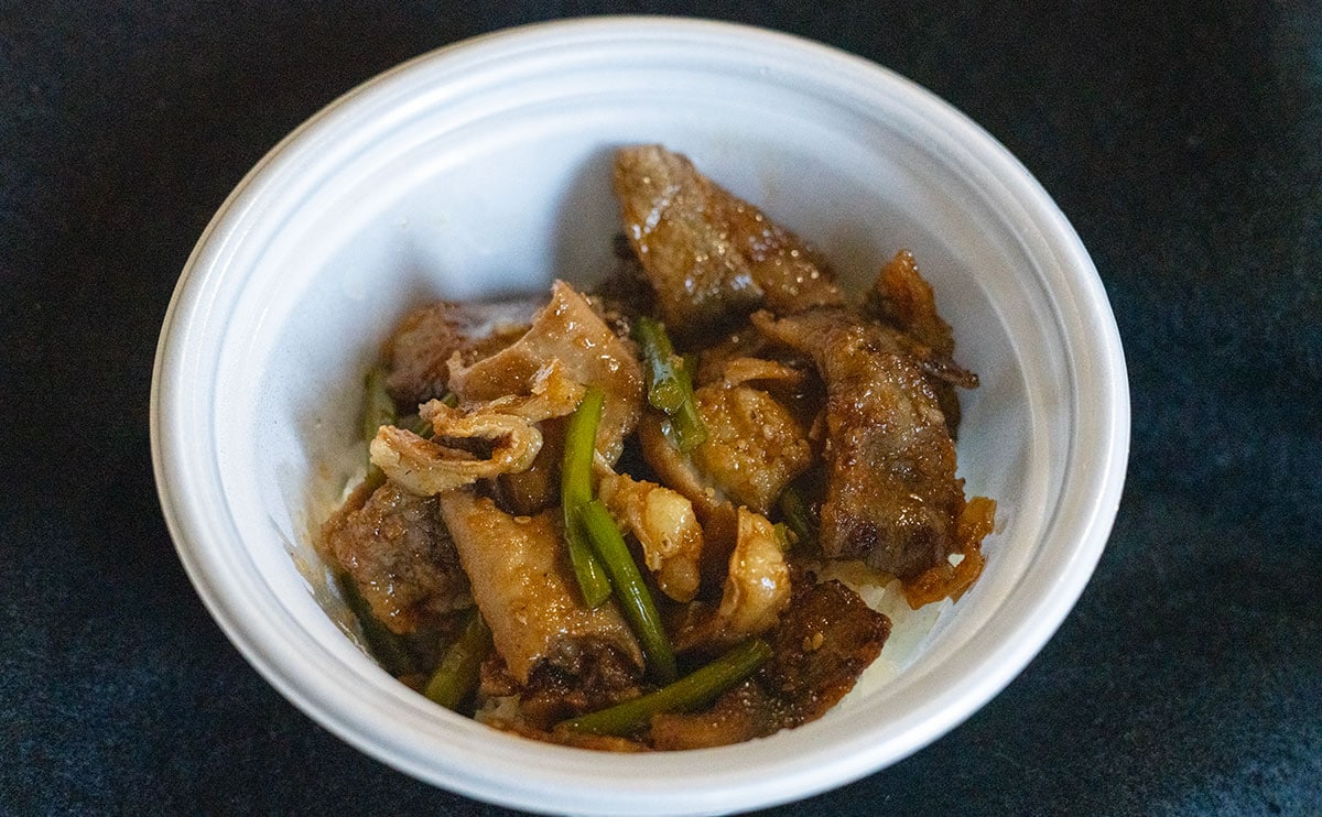 「美味すぎ」と話題。【松屋】の新メニューは酒飲みにもうれしい一品でした！