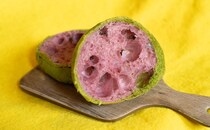 「夏感たっぷり」「美味い」まるで“スイカ”な【セブン】パン登場