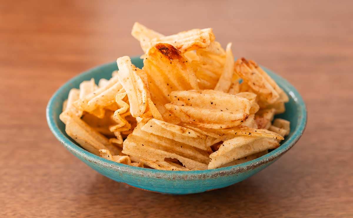 「かなりサクサク」「これはお勧め」【カルビー】新作ポテトチップスが本当に美味すぎる