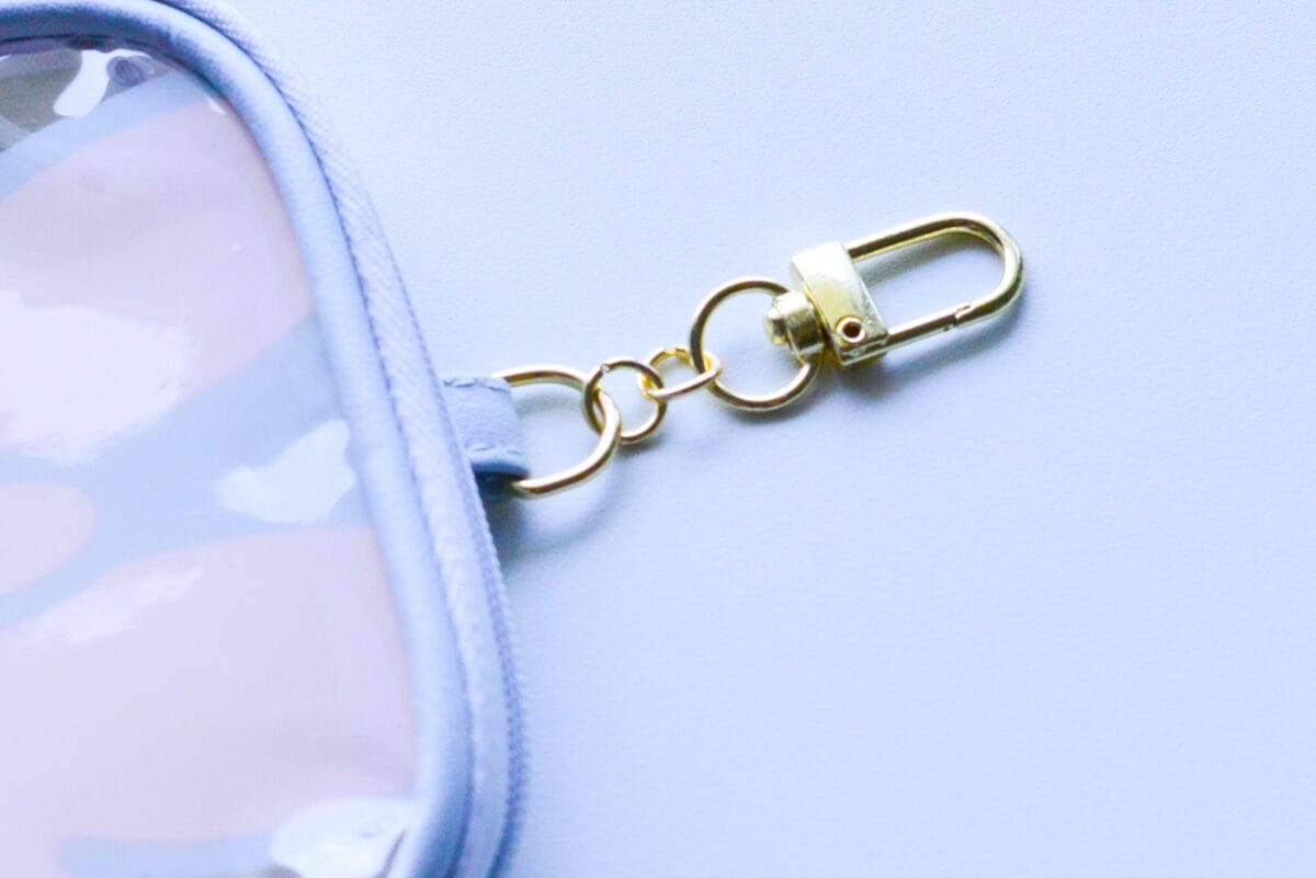 ダイソーのクリアポーチは推し活の強い味方！めっちゃ使える6商品を紹介