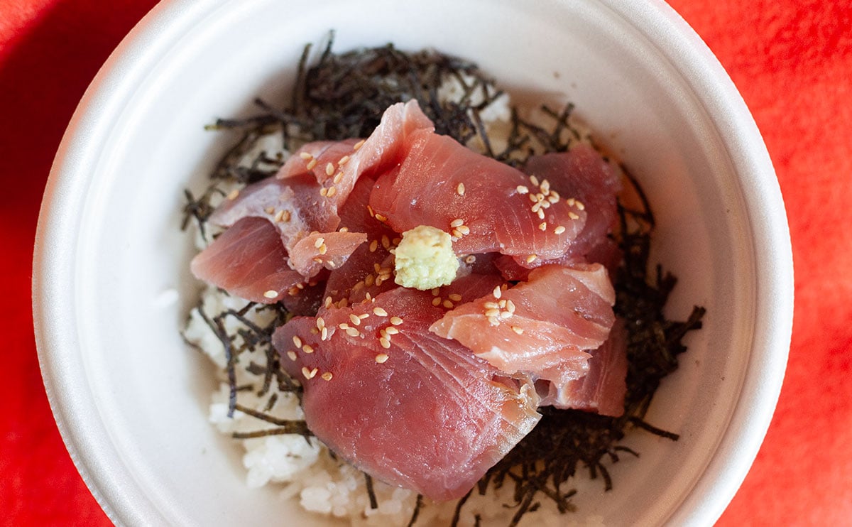 「復活してる」「美味すぎ」830円で絶品『鉄火丼』。どこで食べられる?