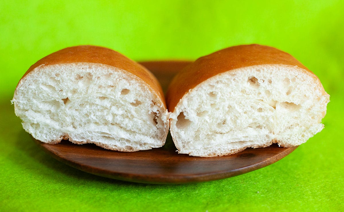 見た目は地味でシンプル!だけど美味い【セブン】の新作パン