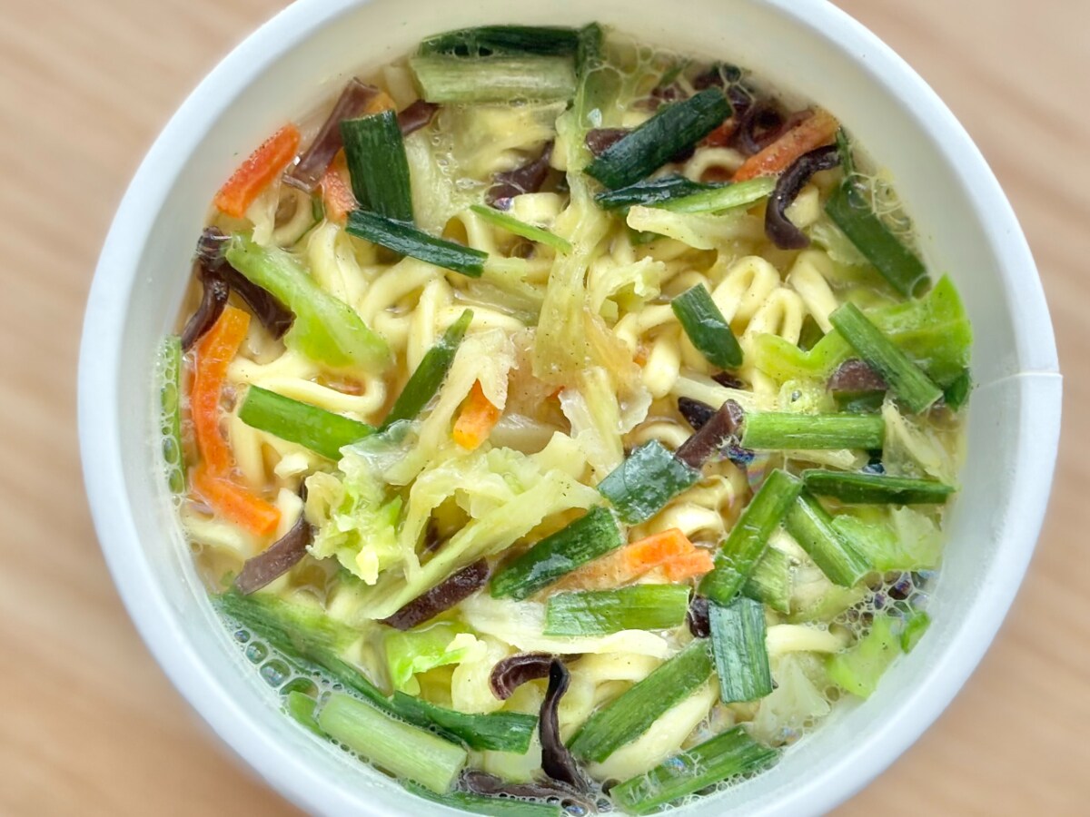柚子の香りがきいててあっさり系!【ファミマ】の新作カップ麺を実食