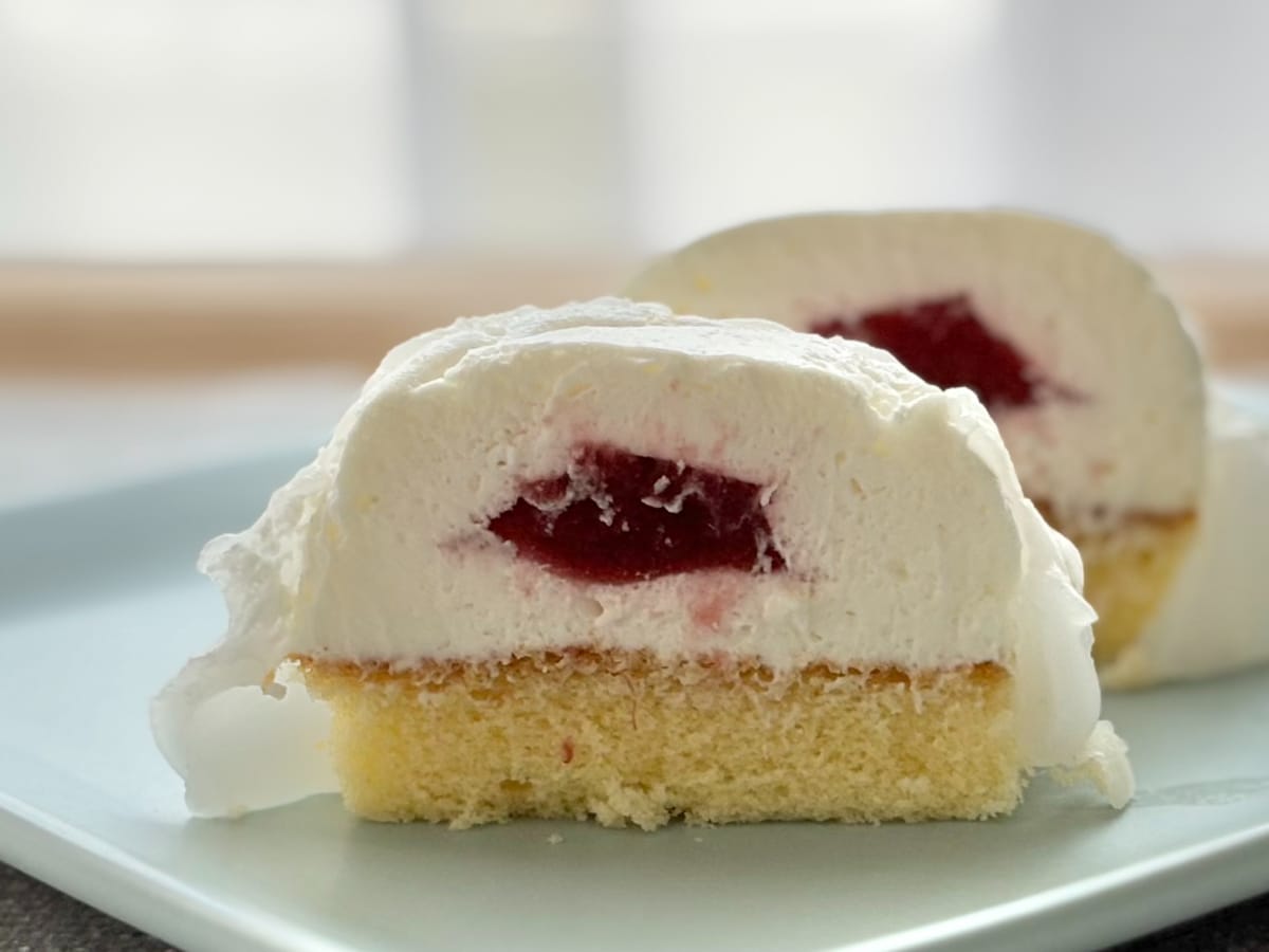 「めちゃうま」「口溶け抜群」【ローソン】の新感覚スイーツを実食!