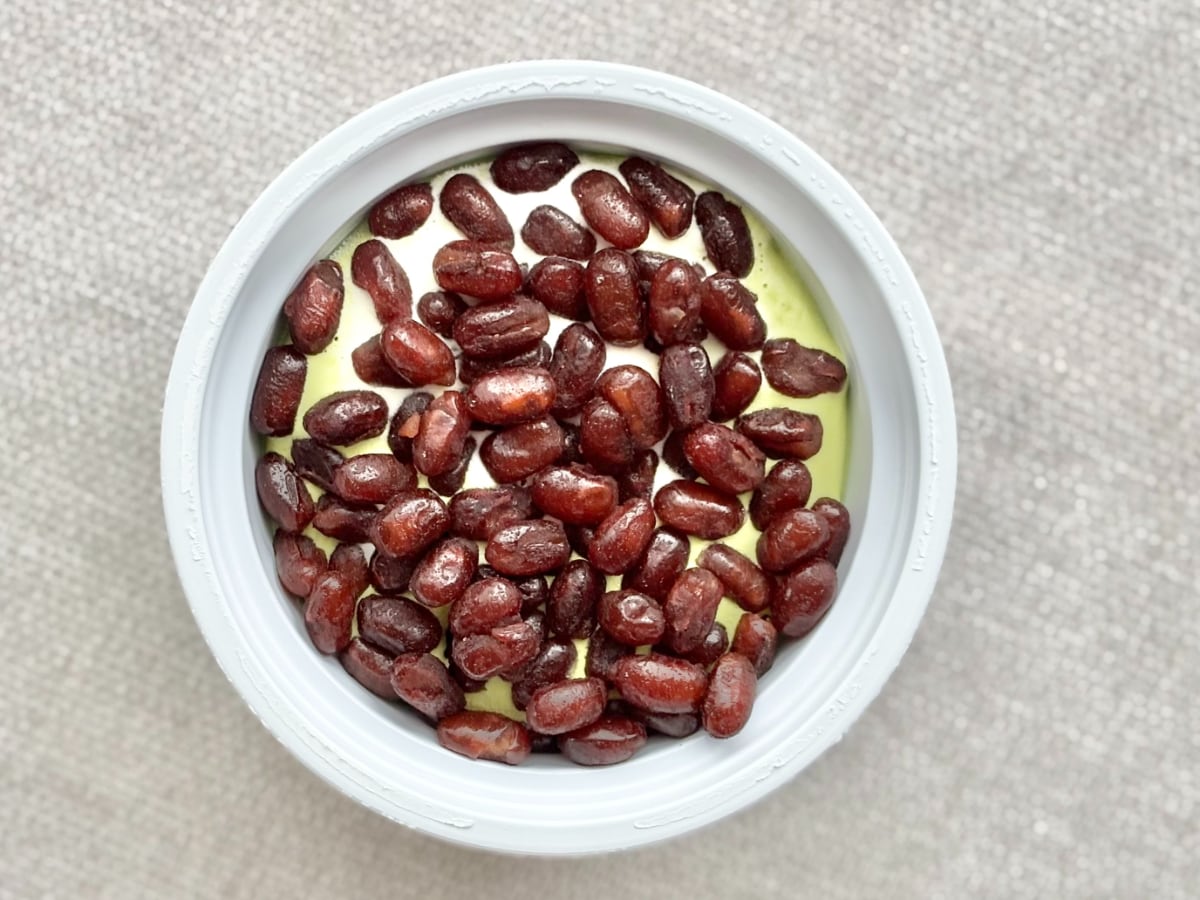 開けてびっくり!【ファミマ限定】新作アイスが見た目も味もスゴかった