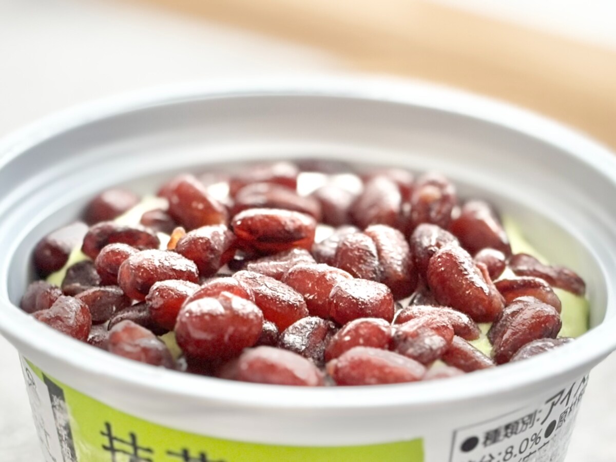 開けてびっくり！【ファミマ限定】新作アイスが見た目も味もスゴかった