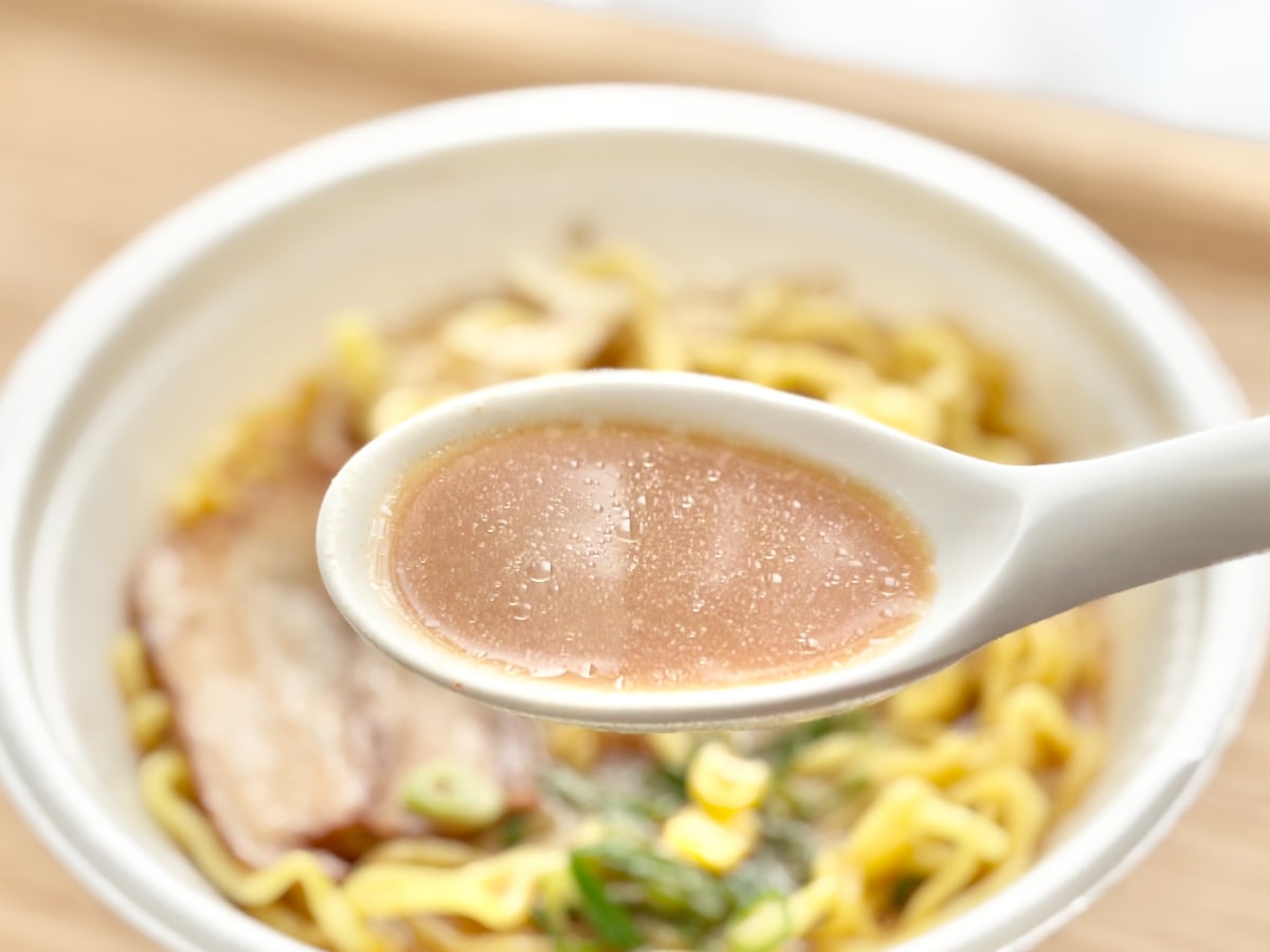 濃厚スープが本格的!【ファミマ】のラーメンはみんなが好きそうな味