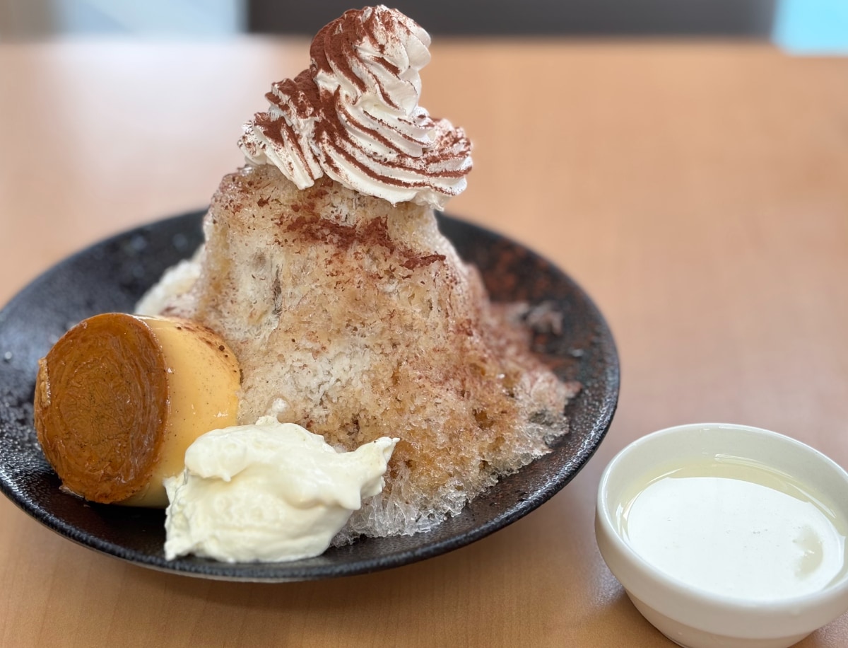 「悪魔的な味」「最高の組合せ」【ガスト】に衝撃的な見た目の新作かき氷