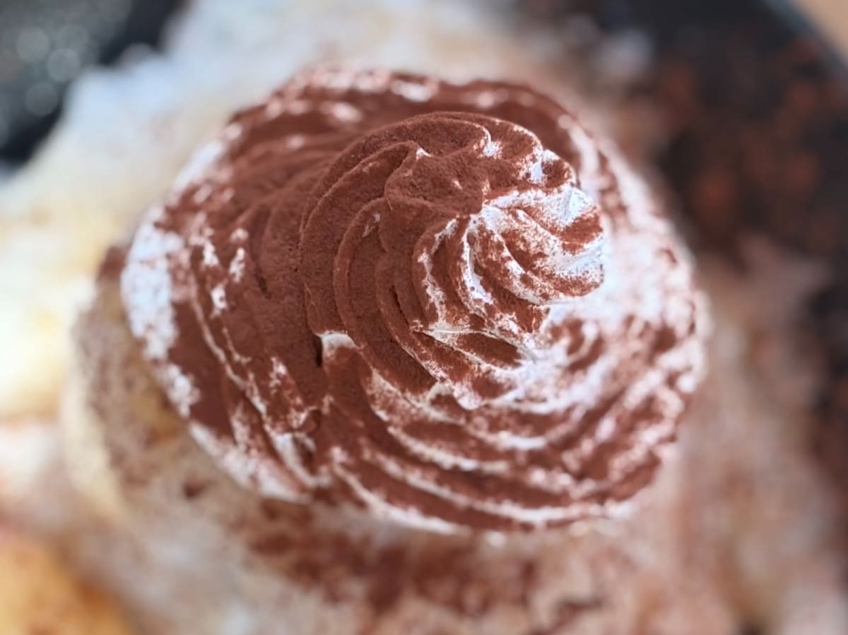 「悪魔的な味」「最高の組合せ」【ガスト】に衝撃的な見た目の新作かき氷