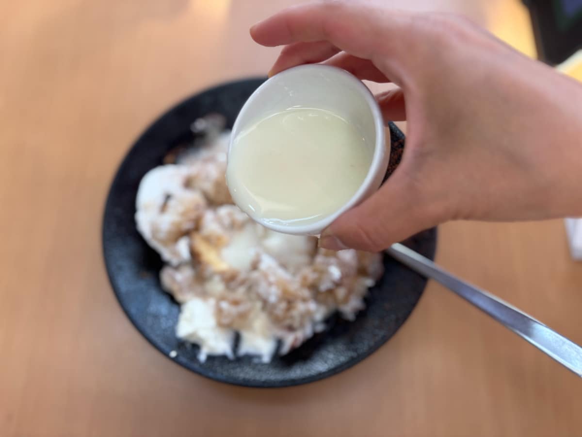 「悪魔的な味」「最高の組合せ」【ガスト】に衝撃的な見た目の新作かき氷