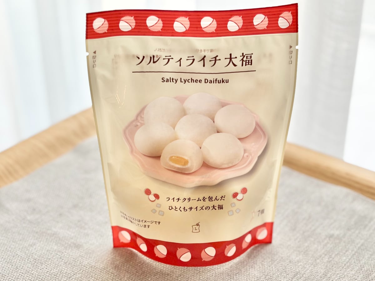 もっちもちの生地とライチが意外と合う!【ローソン】のひとくちおやつ