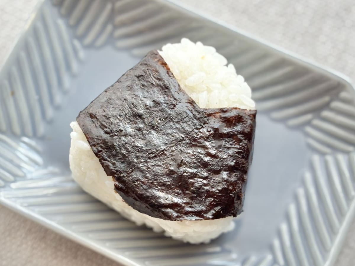 このおいしさは間違いない！【ファミマ】に名店監修の豪華なおむすび登場