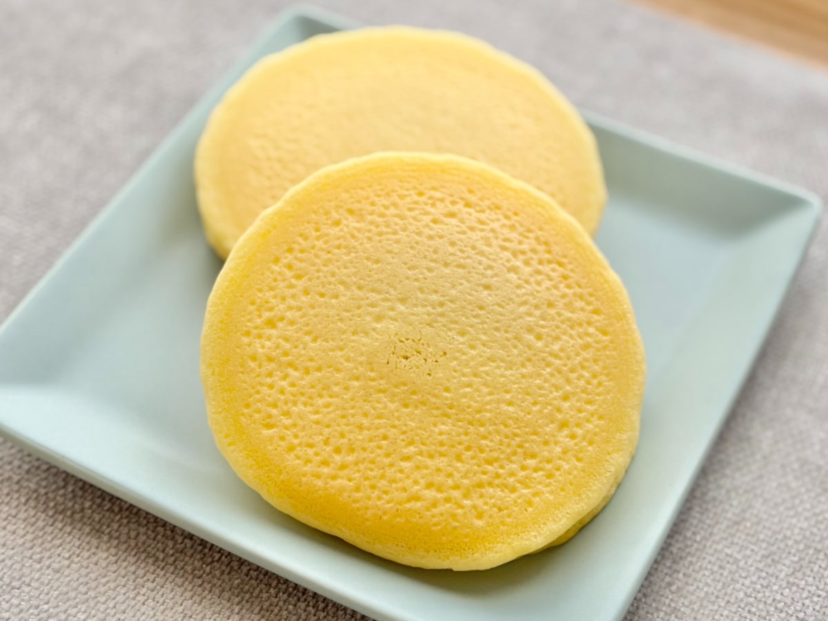 甘くてほろ苦い味が「美味すぎる」【ファミマ】おやつに最適なパンケーキ