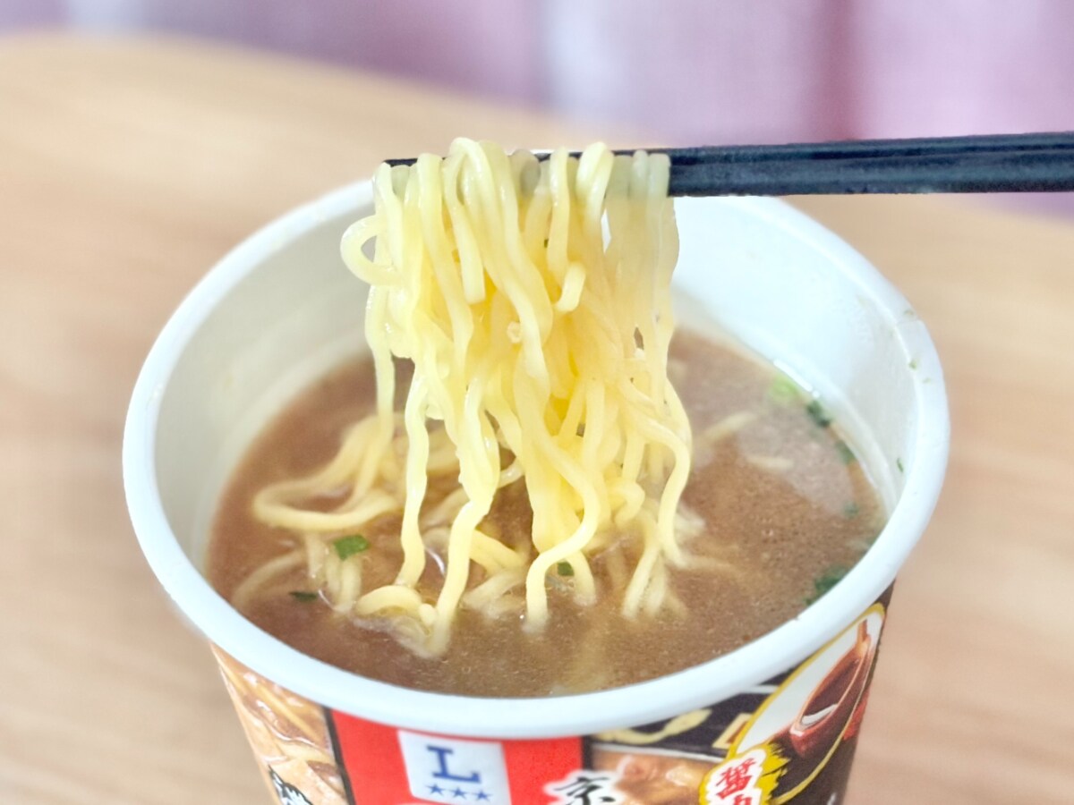 濃厚スープにヤミツキ！！【ローソン】京都の名店監修のカップ麺が登場