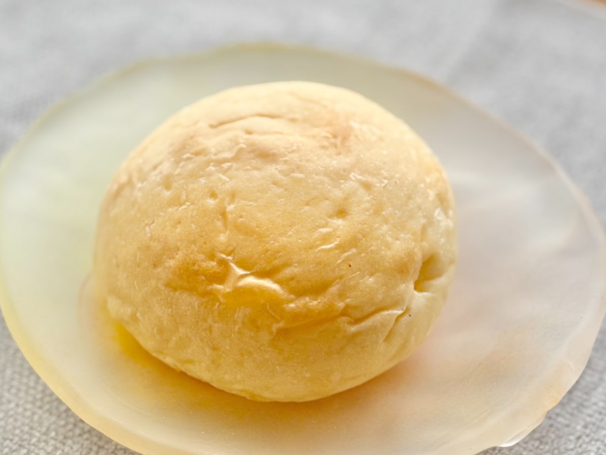 すっきりとした味で「何個でもいける」【ローソン】の冷たいパンを実食