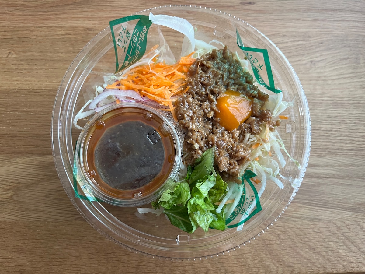 こんなパスタサラダ見たことない！【ファミマ】本格的な味わいがクセになる